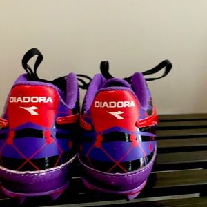 Diadora youth cleats size 3